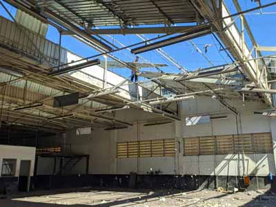 Demolição de fábrica em Osasco da Demolidora Souza Costa