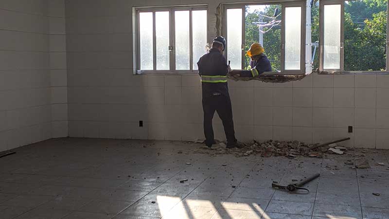 Demolição de stands em Barueri
